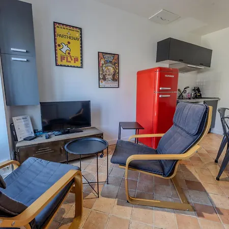 Centre-ville - Maison Avec 1 *