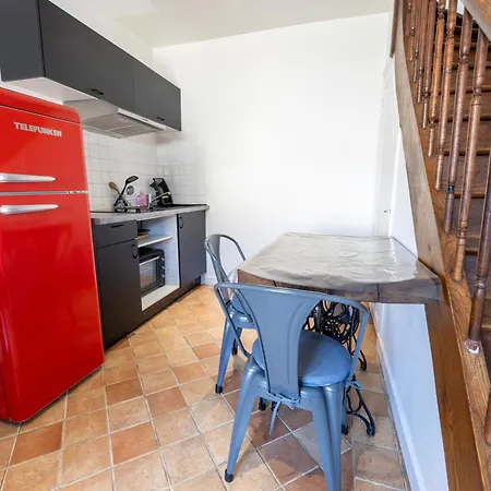 Centre-ville - Maison Avec 1 Holiday home Parthenay